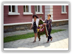 С венци и цветя отбелязахме 183 години от рождението на Апостола 